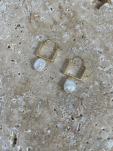 Load image into Gallery viewer, 18k Gold Plated Grace earrings
